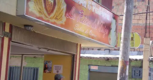 PANADERIA Y PASTELERIA LA REINA DEL TRIGO PANADERIA Y PASTELERIA LA REINA DEL TRIGO